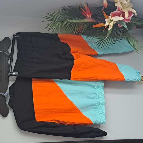 Jogger Color Block Nylon Set  Sz Medium Blue, Black & Orange PTP:22" - Picture 9 of 11